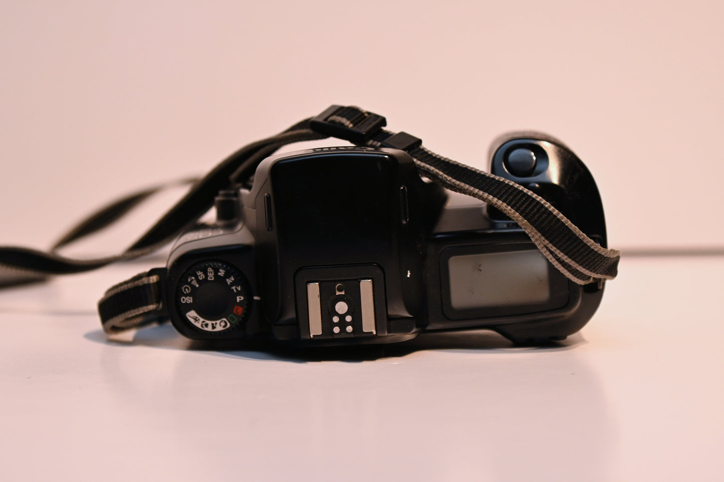 Canon Eos 1000 S - 35mm SLR